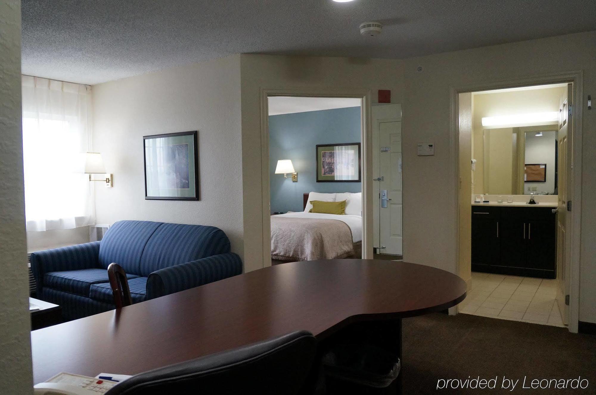 Candlewood Suites Washington-Dulles Herndon, An Ihg Hotel Exterior photo